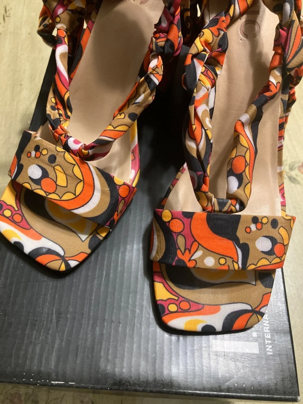 INC Orange/Black/Brown Lace-Up Sandals Sz 7